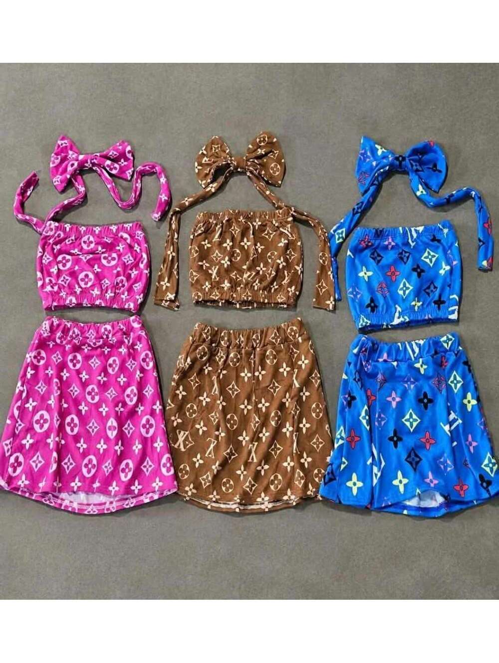 ADORABLE GIRLS’ OUTFIT BUNDLE!